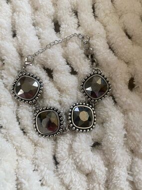 Silver-Tone Hematite Cushion Crystal Bracelet - Elegant Women’s Jewelry